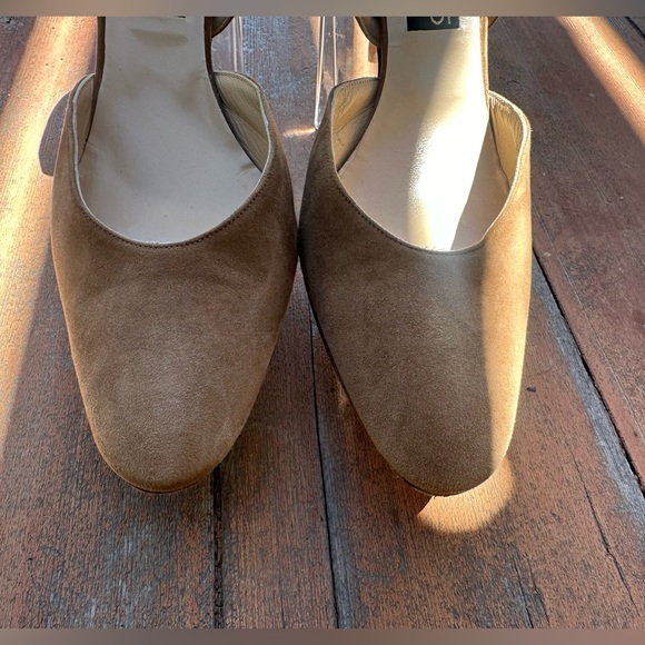 Very good condition! suede tan color - Picture 3 of 6
